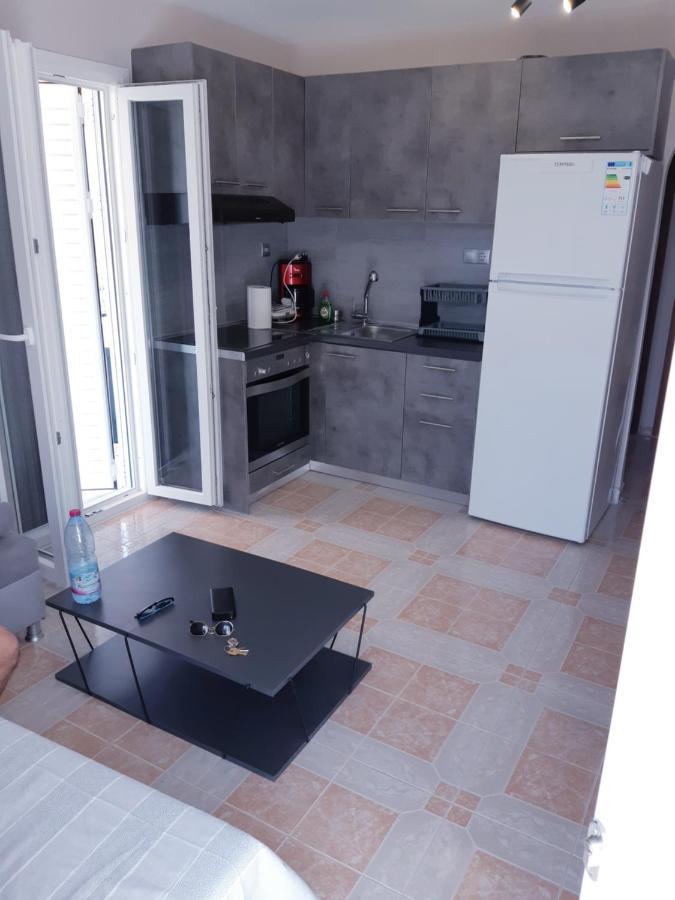 Appartement Α Peaceful Nest à Volímai Extérieur photo
